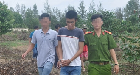 Chặn đường… cướp xe để về nhà