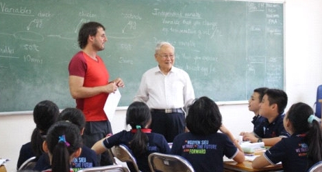 Trồng người từ cái tâm, cái đức của người thầy