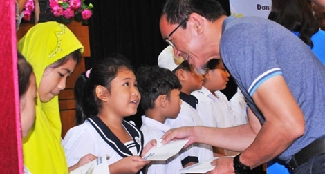 Người mê làm từ thiện