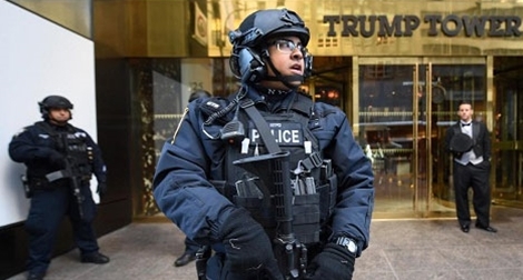 Đặc vụ Mỹ căng mình bảo vệ 2 Tổng thống