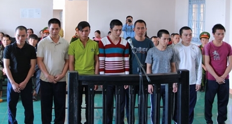 Tòa tiếp tục trả hồ sơ yêu cầu điều tra lại vụ nhân viên Công ty Long Sơn đánh người