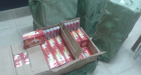 Phát hiện trên 2,8 tấn pháo lậu