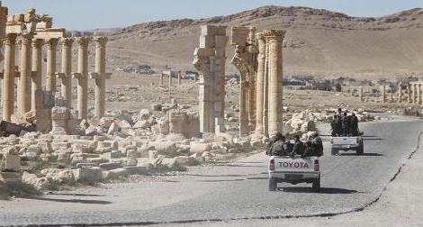 Syria mất kho vũ khí và thành phố cổ Palmyra cho IS