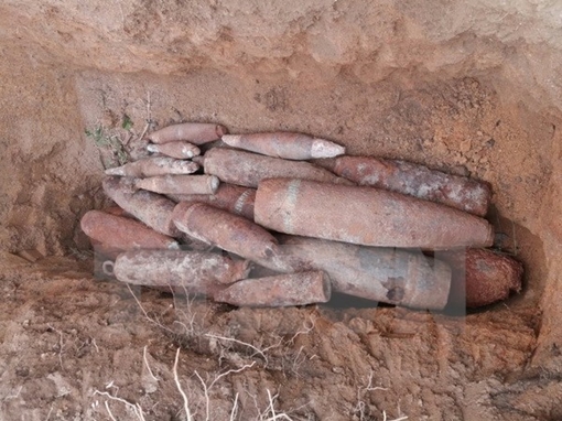 Tiêu hủy 137 quả bom bi ở Núi Khỉ