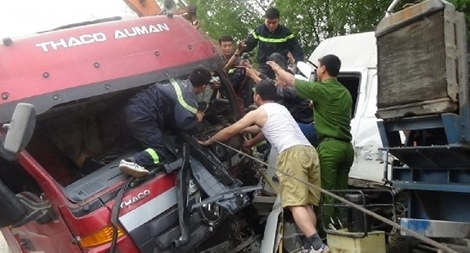 Những chàng trai cứu người từ tay "hỏa thần"