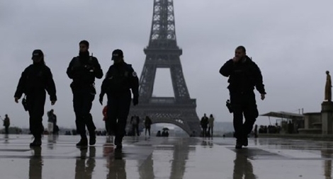 Cảnh sát Pháp sắp được tăng thêm 10.000 nhân viên