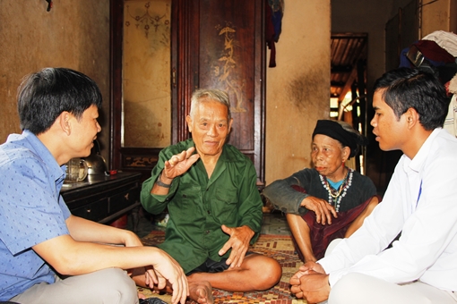 Người bản Cheng kể chuyện vị vua yêu nước Hàm Nghi