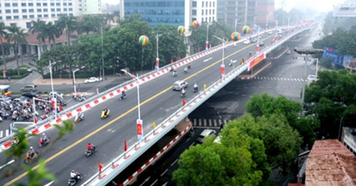 Không hạ cốt đê khi thi công cầu vượt An Dương - Thanh Niên