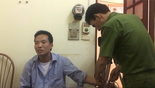 Vụ con trai giết người tình của mẹ: Chuyện bất ngờ không có trong hồ sơ