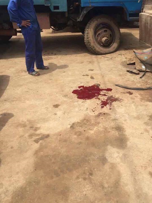 Đang bơm ô tô, bất ngờ lốp nổ khiến nam thanh niên tử vong