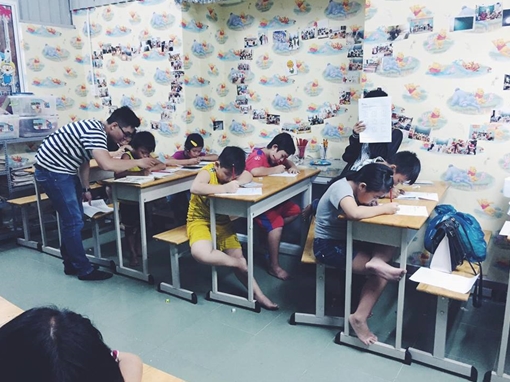 Lớp học miễn phí cho trẻ em nghèo và dự án đổi chỗ ở lấy tiếng Anh