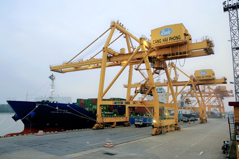 Hơn 600 DN "chưa nộp" 150 tỷ phí hạ tầng cảng biển