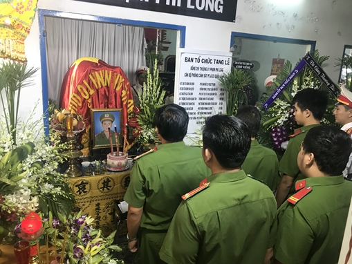 Tiếc thương Thượng úy Phạm Phi Long – Một tấm gương dũng cảm