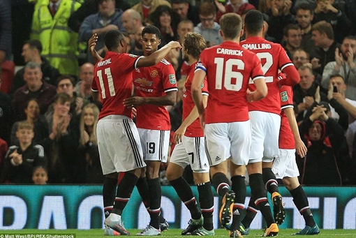 MU 4-1 Burton Albion: Chiến thắng dễ dàng của Qủy Đỏ