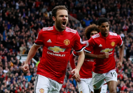 "Huỷ diệt" Crystal Palace, Man Utd tạm giữ ngôi đầu