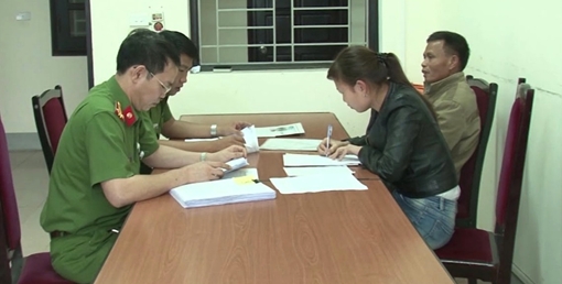 Vạch trần thủ đoạn lừa “chạy trường” công an, xin việc vào bệnh viện