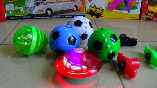 Thu giữ bóng đĩa bay đồ chơi trẻ em nhập lậu