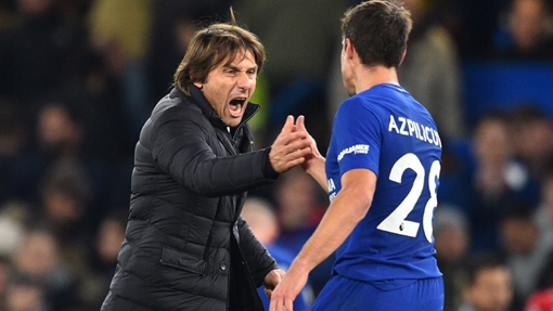 "Cái bắt tay không quan trọng..." (?!)