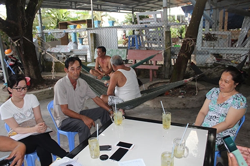 Tin thêm về bé gái bị bạo hành bằng sắt nung đỏ