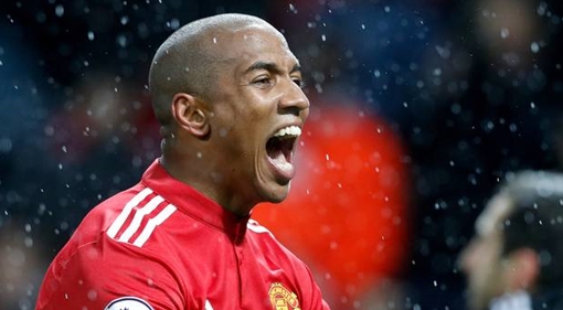 Ashley Young - Bài học cho những người trẻ
