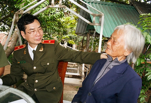 "Chim rừng" H'Ben về với đại ngàn...