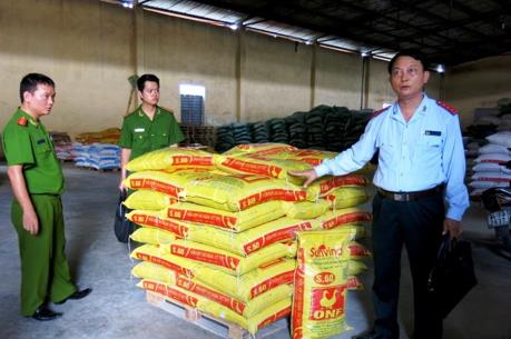 Phát hiện một số doanh nghiệp dùng hóa chất làm tăng độ đạm trong thức ăn chăn nuôi