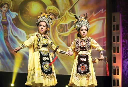 Cặp song ca tí hon Thanh Hằng – Thanh Hà: Hát từ nửa vòng Trái đất