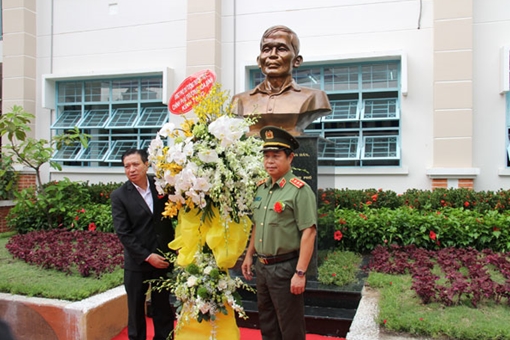 Khánh thành tượng liệt sỹ, Anh hùng LLVNND Hoàng Minh Đạo