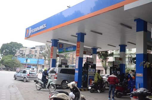 Doanh nghiệp xăng dầu “lợi khủng” nhờ chênh lệch thuế