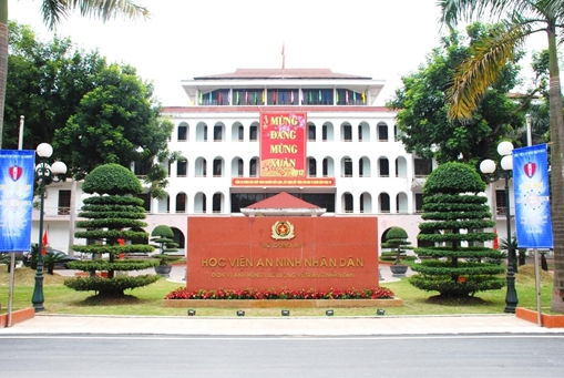 Bổ sung, hoàn thiện giáo trình để phù hợp với quy định mới của pháp luật hình sự