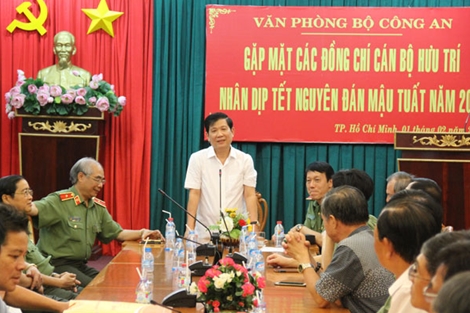 Văn Phòng Bộ Công an gặp mặt cán bộ hưu trí nhân dịp Tết Mậu Tuất