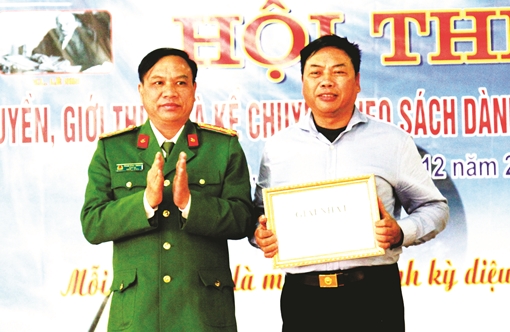 Tết hoàn lương của giảng viên sa ngã vì tình