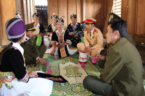 Xông đất các bản làng nơi khúc ruột miền Trung