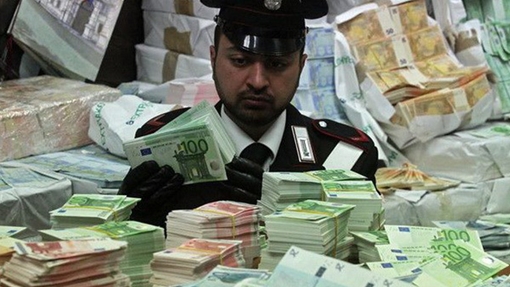 Italia triệt phá nhiều vụ làm tiền giả