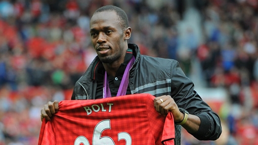Tia chớp Usain Bolt chơi bóng tại Old Trafford