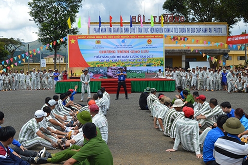 Xung kích, sáng tạo trong cảm hoá, giáo dục phạm nhân