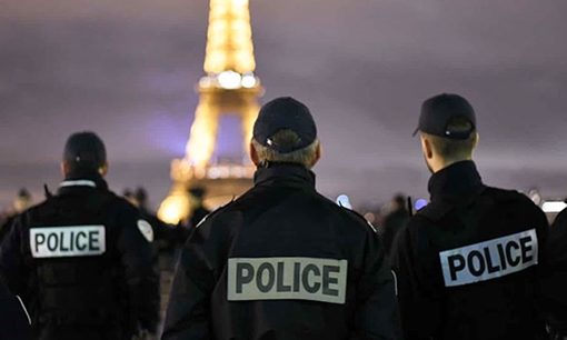 Truy nã và bắt giữ cả công chúa, hoàng tử