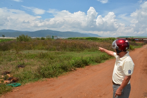 Hàng chục gia đình phải thuê lại đất do chính họ khai hoang?