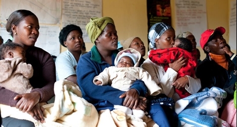 "Bi kịch kép" của những người phụ nữ nhiễm HIV/AIDS ở Nam Phi