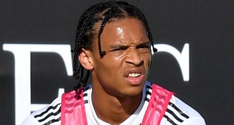 Leroy Sane hết đường tới Nga