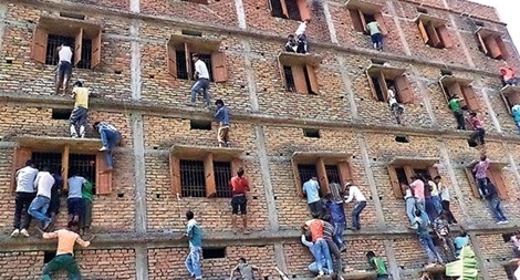 Triệt băng gian lận thi cử có tham gia từ tổng đài điện thoại đến phụ huynh