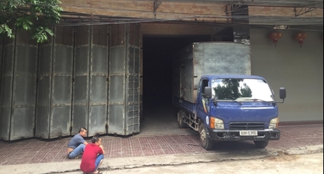 Hai vợ chồng bị cháu họ truy sát dã man trong đêm