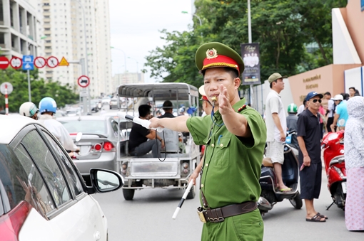 Công an Hà Nội đảm bảo an toàn ngày đầu tiên kỳ thi THPT Quốc gia 2018