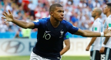 Những lời tung hô có thể "giết chết " Kylian Mbappe