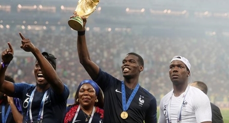 Vừa vô địch World Cup, Pogba đã muốn "đào tẩu"