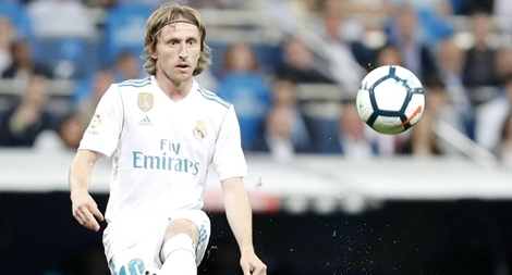 Real liệu có để Luka Modic "nối gót" Ronaldo?
