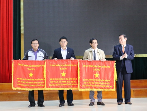 Khơi dậy sức mạnh toàn dân, tạo thế trận an ninh liên hoàn