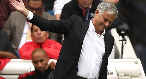 Liệu Mourinho có  "rời Old Trafford" ngay mùa này