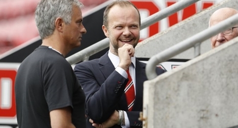 Fan Man Utd đòi "tống cổ" Phó chủ tịch Ed Woodward 