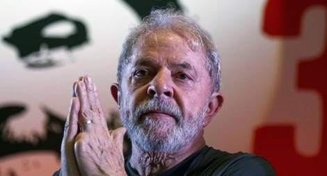 Cựu Tổng thống Brazil Lula da Silva tranh cử ở trong tù